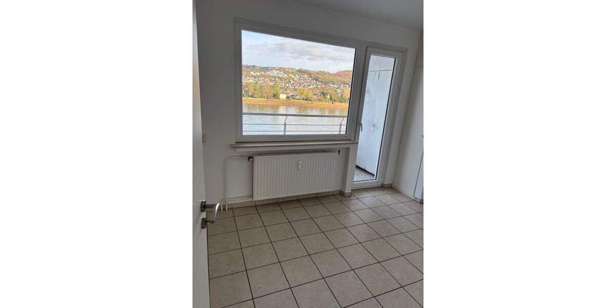 Etagenwohnung Remagen - 4 Zimmer, 90 m&sup2;, 985&euro; | Angebot:25702806