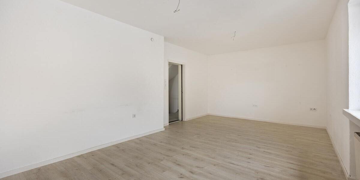 Zweifamilienhaus mit 3x Garagen nur 2 Min zur A3 - Zweifamilienhaus Mogendorf | Angebot:25081818