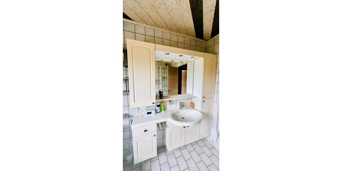 Dachgeschoßwohnung Bendorf - 3 Zimmer, 75 m&sup2;, 850&euro; | Angebot:25926261