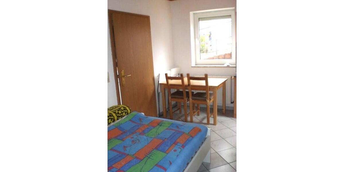 Etagenwohnung Urmitz - 1 Zimmer, 18 m&sup2;, 190&euro; | Angebot:25174635