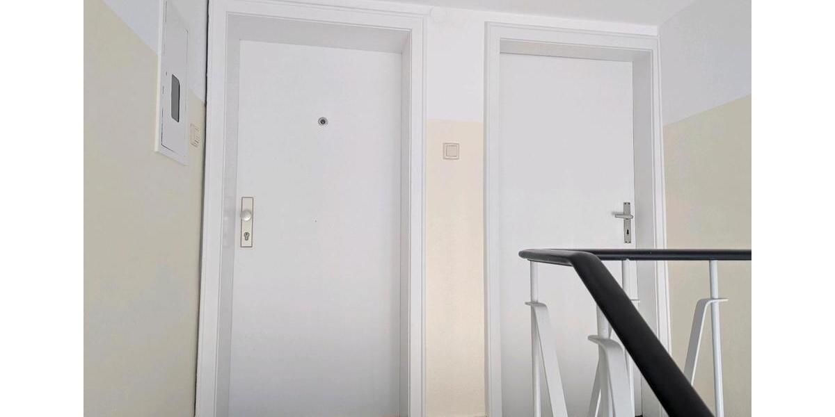 Dachgeschoßwohnung Koblenz Karthause - 1.5 Zimmer, 35 m&sup2;, 620&euro; | Angebot:25840024