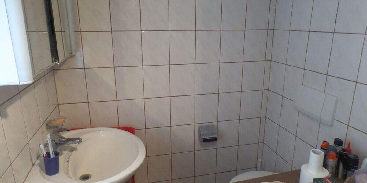 Einfamilienhaus Oberdreis - 1 Zimmer, 242 m&sup2;, 235.000&euro; | Angebot:25732785