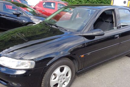 Opel Vectra 157.500 km 3.295 &euro; Remagen-Oberwinter 53424