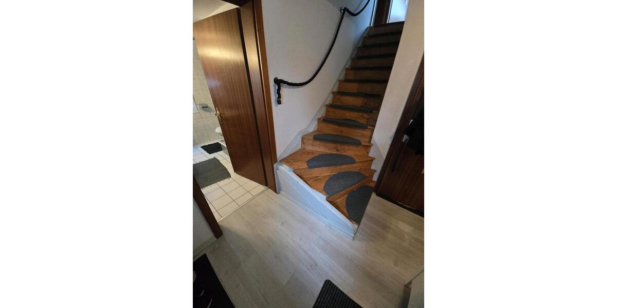 Dachgeschoßwohnung Bad Honnef - 1 Zimmer, 55 m&sup2;, 550&euro; | Angebot:25305986