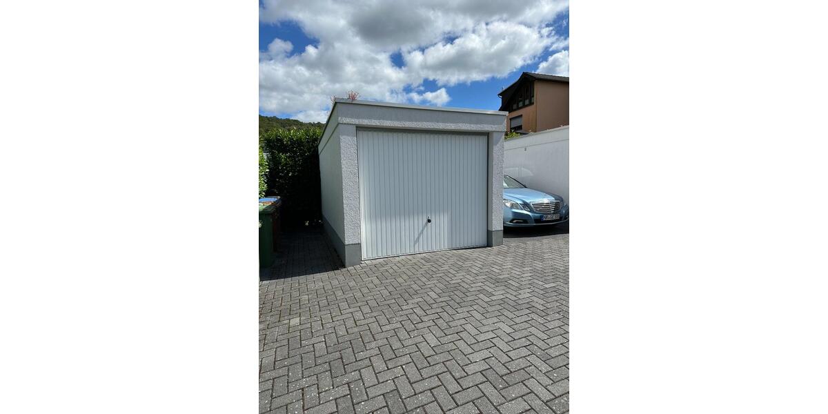 Etagenwohnung Waldbreitbach - 3 Zimmer, 100 m&sup2;, 950&euro; | Angebot:25712119