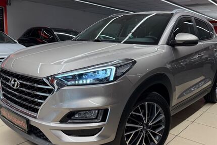Hyundai TUCSON 145.000 km 15.999 &euro; Bad Breisig 53498