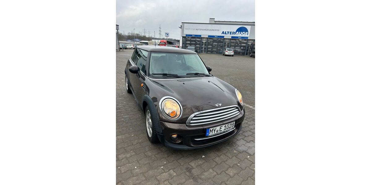 Mini ONE 150.000 km 5.000 &euro; Kettig 56220