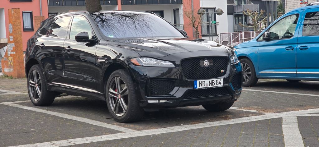 Jaguar F-Pace 75.000 km 27.000 &euro; Hausen 53547