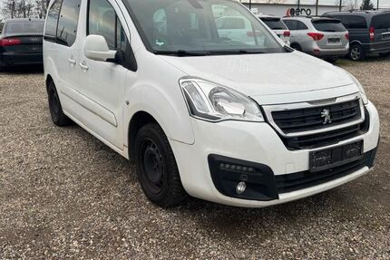 Peugeot Partner 214.000 km 5.500 &euro; Koblenz OT Neuendorf 56070