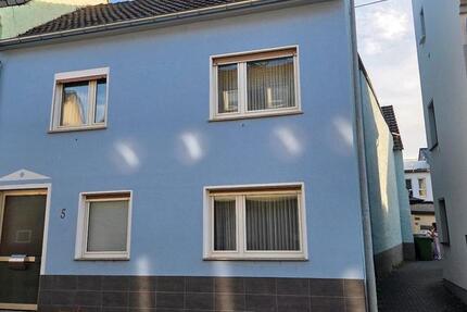 Haus Neuwied Block - 12 Zimmer, 250 m&sup2;, 240.000&euro; | Angebot:24150255