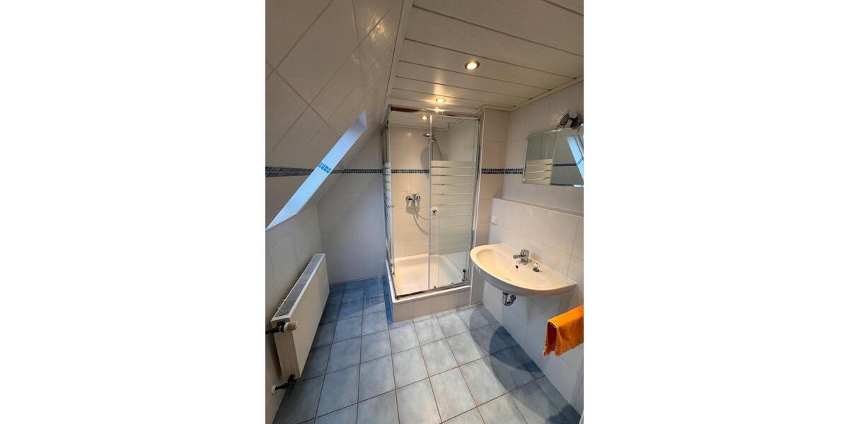 Etagenwohnung Weißenthurm - 5 Zimmer, 117 m&sup2;, 900&euro; | Angebot:25137368