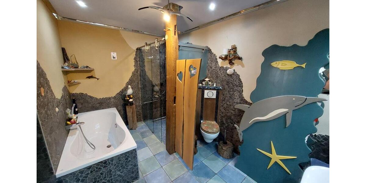 Mehrfamilienhaus, Wohnhaus Rheinbreitbach - 8 Zimmer, 403 m&sup2;, 697.000&euro; | Angebot:25852404