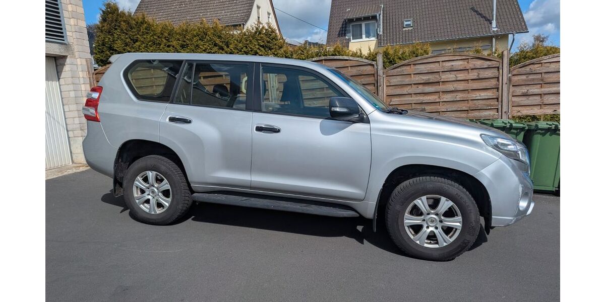 Toyota Land Cruiser 133.358 km 38.900 &euro; Vettelschoß 53560