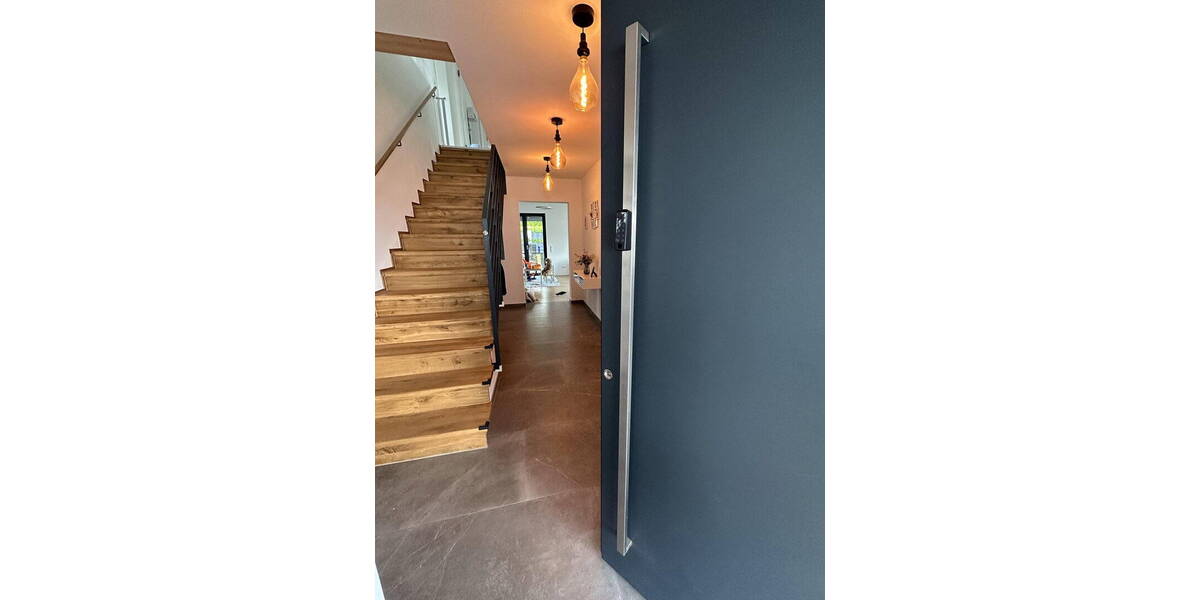 Einfamilienhaus Sankt Katharinen (Landkreis Neuwied) - 7 Zimmer, 180 m&sup2;, 2.400&euro; | Angebot:26806002