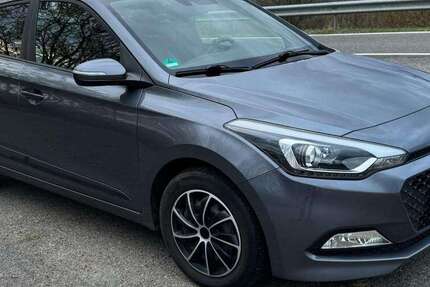 Hyundai i20 132.000 km 7.990 &euro; Bad Honnef, Stadt 53604