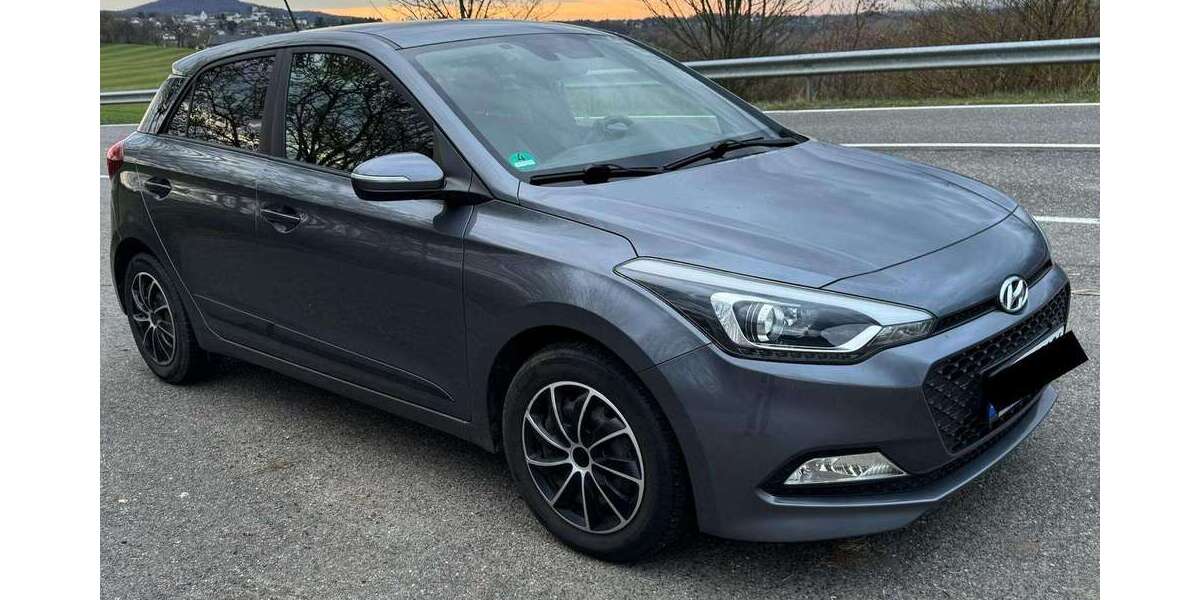 Hyundai i20 132.000 km 7.990 &euro; Bad Honnef, Stadt 53604