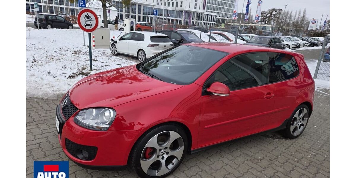 VW Golf 136.700 km 9.699 &euro; Andernach 56626
