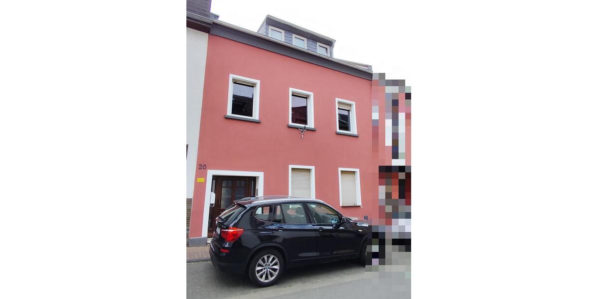 Reihenhaus Bad Hönningen - 7 Zimmer, 200 m&sup2;, 260.000&euro; | Angebot:27254324