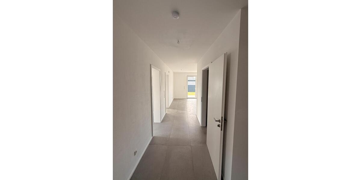 Terrassenwohnung Breitscheid - 3.5 Zimmer, 115 m&sup2;, 980&euro; | Angebot:25352896