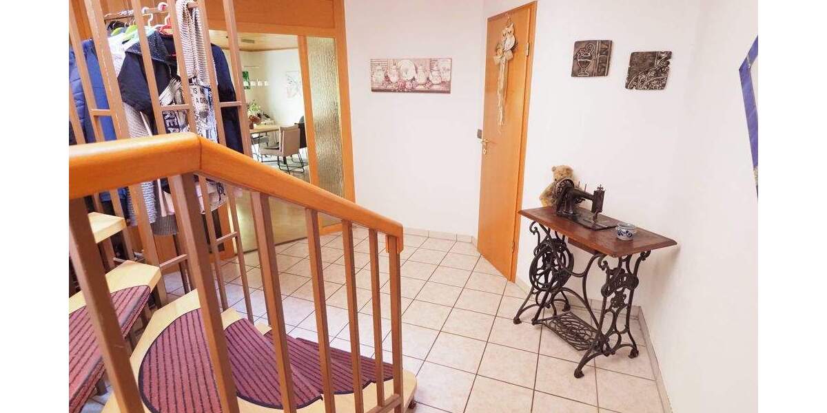 Mehrfamilienhaus, Wohnhaus Dierdorf / Giershofen Giershofen - 6 Zimmer, 178 m&sup2;, 229.000&euro; | Angebot:25665806