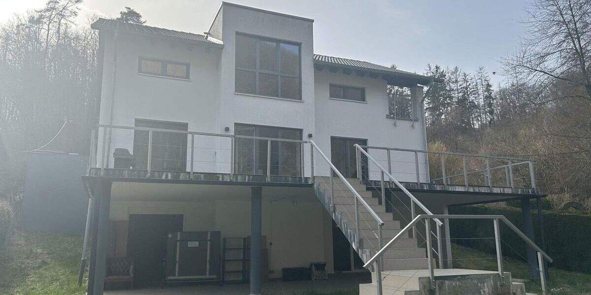 Einfamilienhaus Dattenberg Brochenbach - 7 Zimmer, 225 m&sup2;, 1.900&euro; | Angebot:25835493