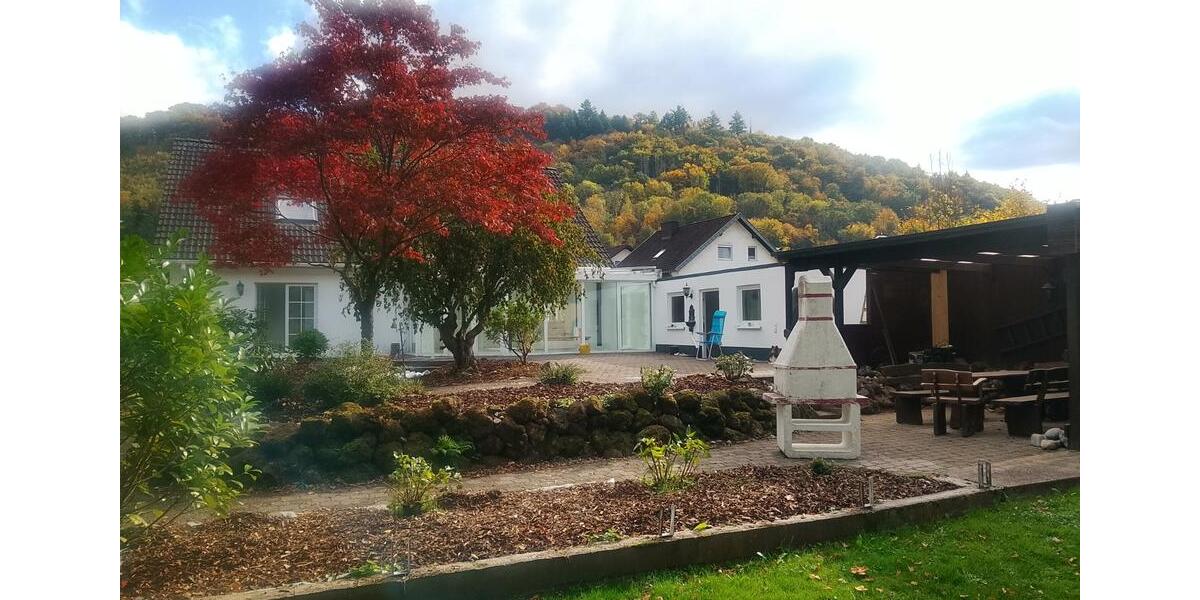 Einfamilienhaus Waldbreitbach - 3 Zimmer, 205 m&sup2;, 498.000&euro; | Angebot:25310215