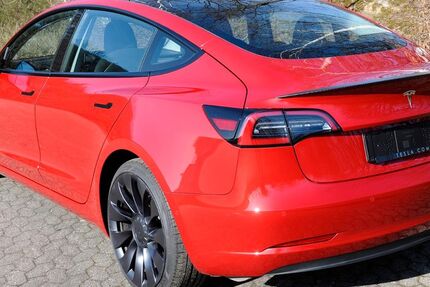 Tesla Model 3 9.585 km 31.500 &euro; Niederzissen 56651