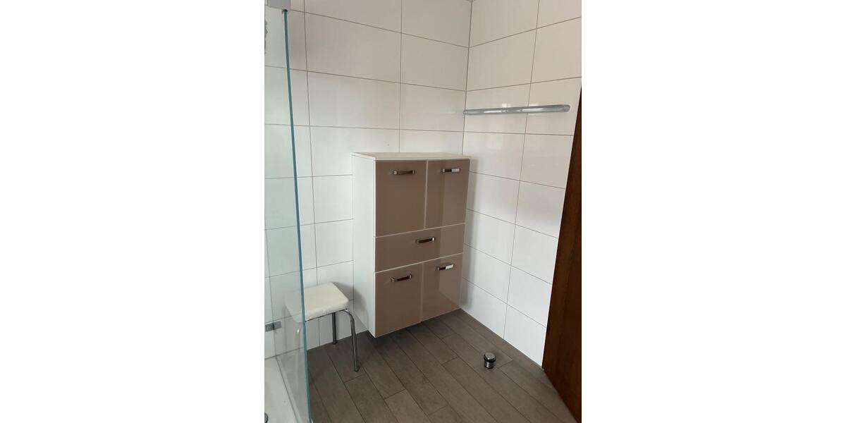 Erdgeschoßwohnung Breitscheid - 3 Zimmer, 109 m&sup2;, 1.000&euro; | Angebot:25977514