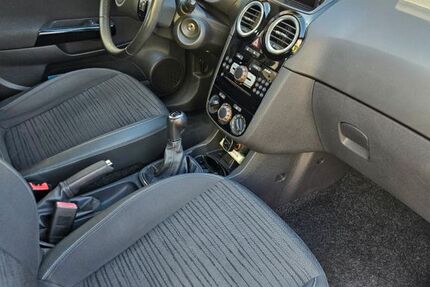 Opel Corsa 111.000 km 4.900 &euro; Sinzig 53489