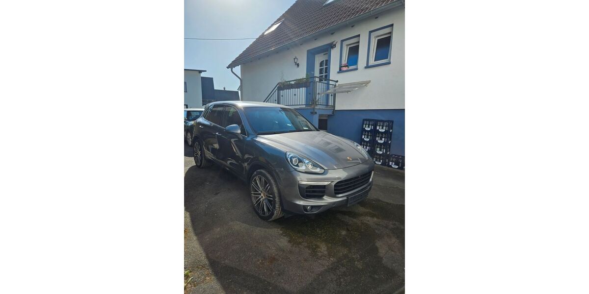 Porsche Cayenne 138.250 km 26.750 &euro; Sinzig 53489