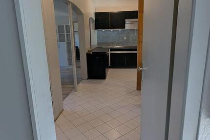 Wohnung Steimel - 2 Zimmer, 81 m&sup2;, 520&euro; | Angebot:25415284