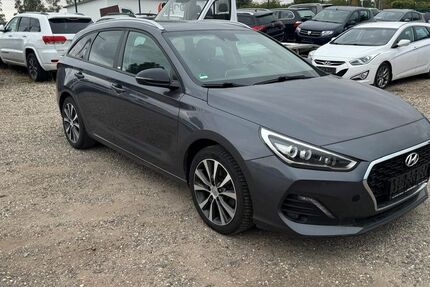 Hyundai i30 170.000 km 7.500 &euro; Koblenz OT Neuendorf 56070