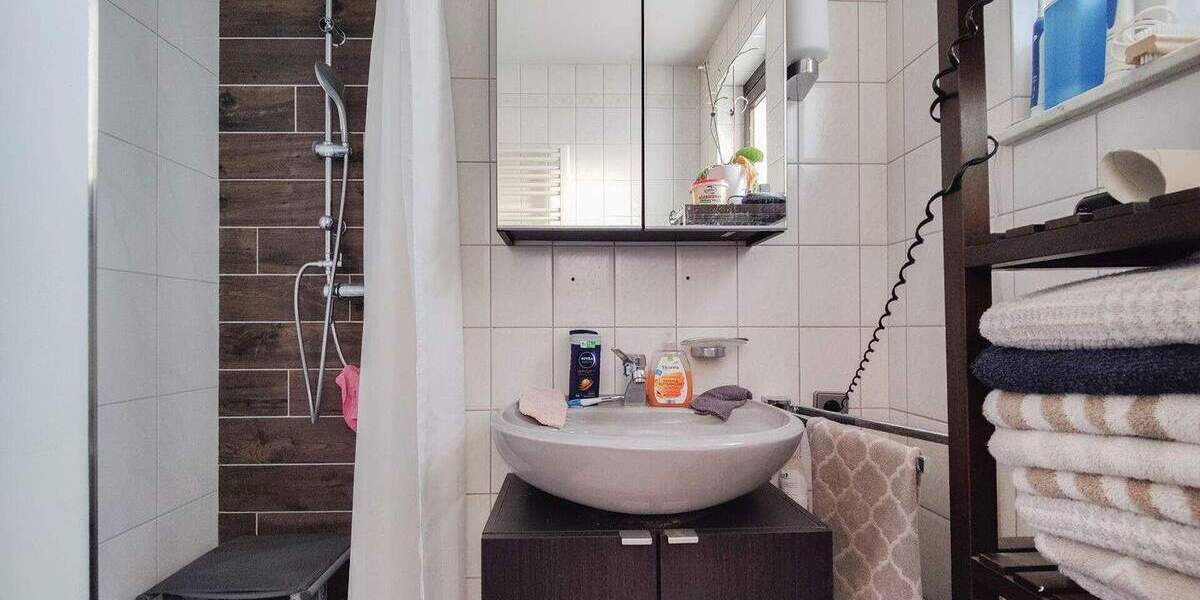 Mehrfamilienhaus, Wohnhaus Flammersfeld - 295.000&euro; | Angebot:25738130