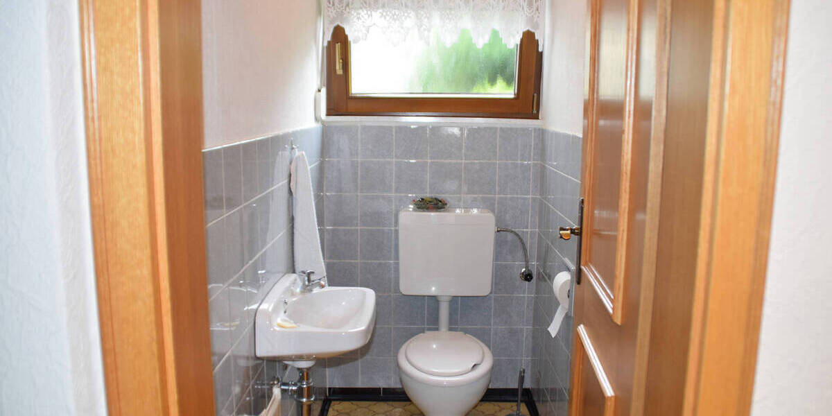 Mehrfamilienhaus, Wohnhaus Rückeroth - 5 Zimmer, 225 m&sup2;, 270.000&euro; | Angebot:25738112