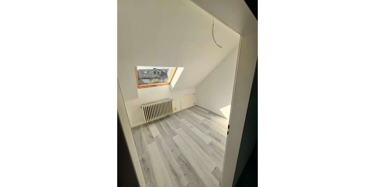 Mehrfamilienhaus als Rendite-Perle im Einzugsgebiet NRWHessen mit Turbo & 4,9 % Einstiegsrendite! - Mehrfamilienhaus, Wohnhaus Breitscheid | Angebot:26145008