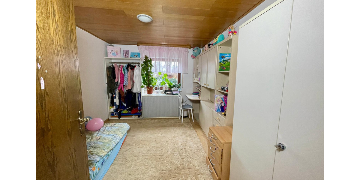 Einfamilienhaus Steimel - 8 Zimmer, 190 m&sup2;, 365.000&euro; | Angebot:25053353