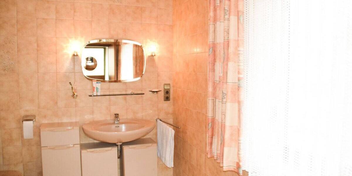 Mehrfamilienhaus, Wohnhaus Rückeroth - 1 Zimmer, 390 m&sup2;, 625.000&euro; | Angebot:25702942