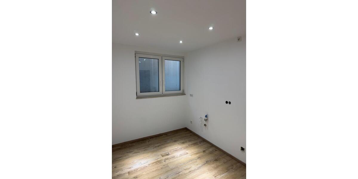 Etagenwohnung Linz am Rhein - 3 Zimmer, 90 m&sup2;, 900&euro; | Angebot:25659928