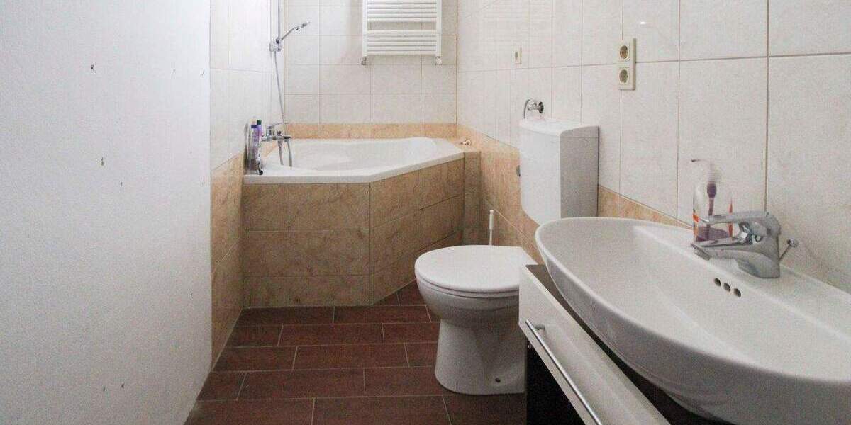 Mehrfamilienhaus, Wohnhaus Leutesdorf - 9 Zimmer, 308 m&sup2;, 360.000&euro; | Angebot:25699240