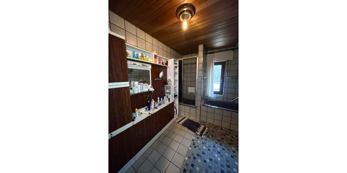 Einfamilienhaus Waldesch - 6 Zimmer, 180 m&sup2;, 435.000&euro; | Angebot:25705659