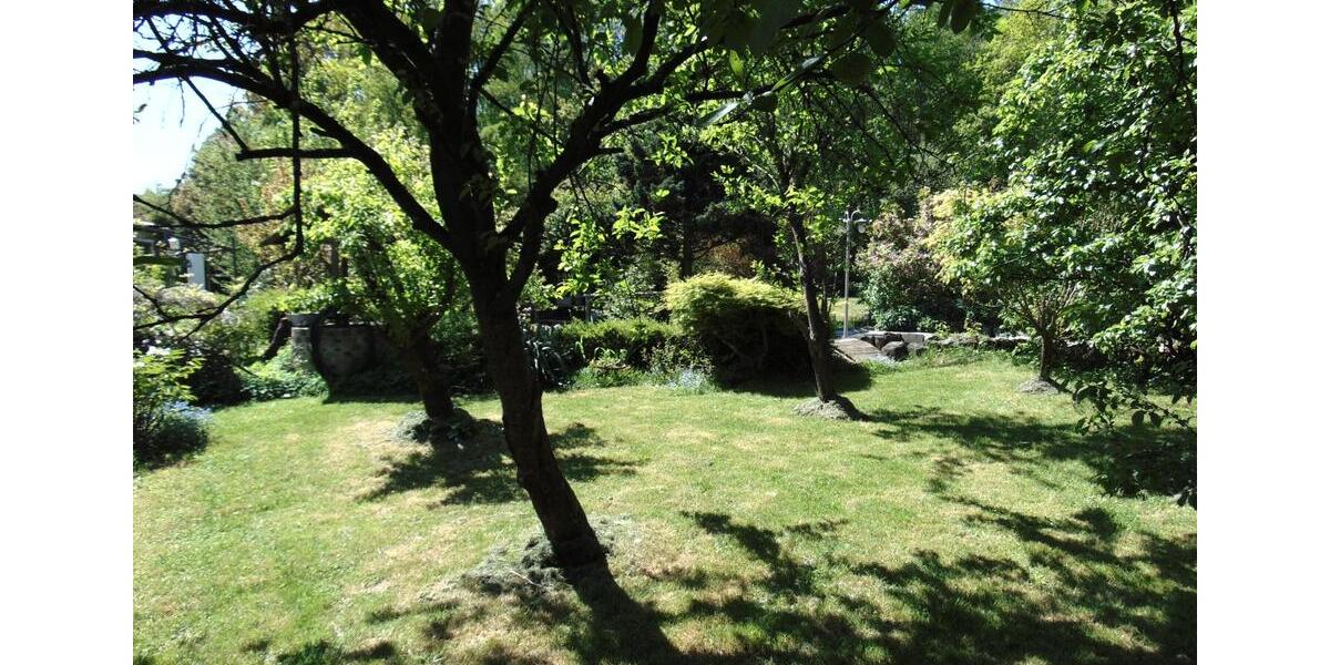 Einfamilienhaus Windhagen - 7 Zimmer, 390 m&sup2;, 695.000&euro; | Angebot:25893396