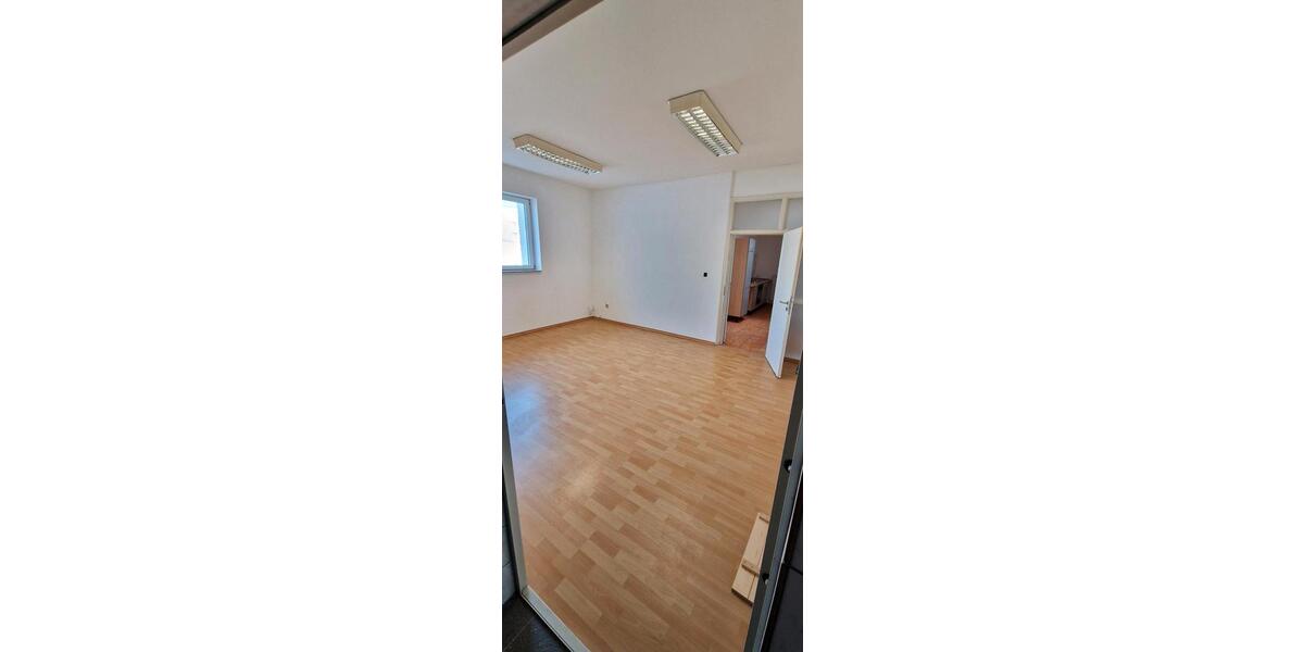 Erdgeschoßwohnung Neuwied - 2 Zimmer, 60 m&sup2;, 700&euro; | Angebot:25886578