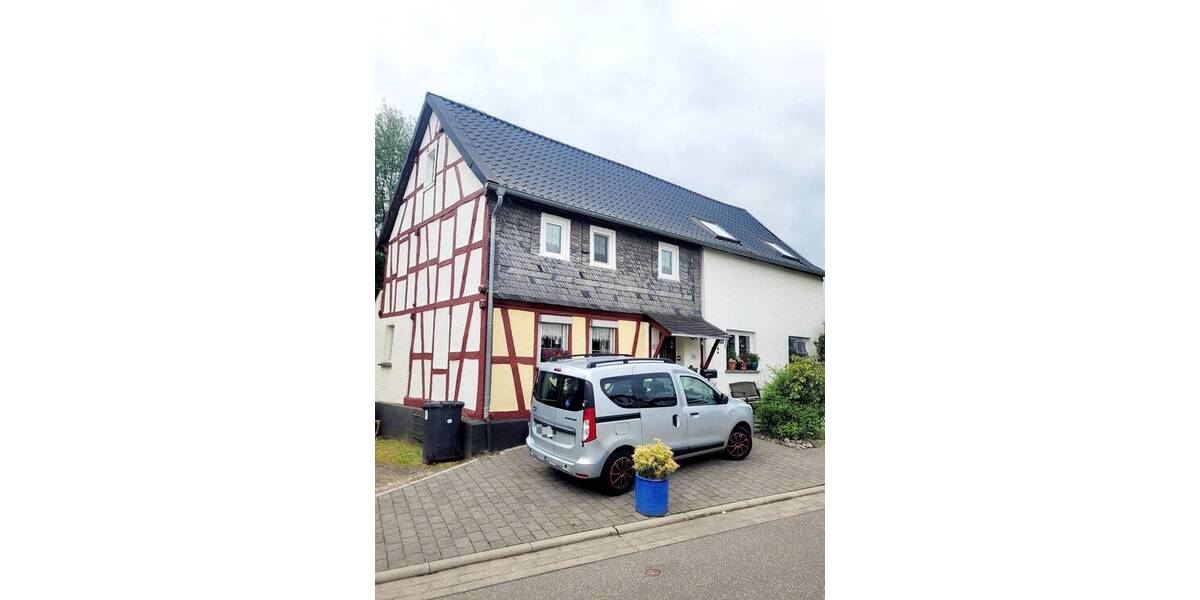 Einfamilienhaus Gondershausen - 5 Zimmer, 155 m&sup2;, 154.000&euro; | Angebot:26686704