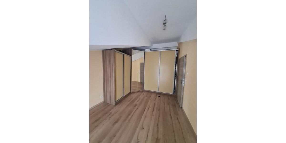 Reihenhaus Asbach - 7 Zimmer, 150 m&sup2;, 460.000&euro; | Angebot:24836110