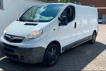 Opel Vivaro 170.000 km 4.999 &euro; Obernau 57638