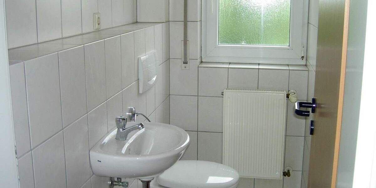 Etagenwohnung Weißenthurm - 4 Zimmer, 96 m&sup2;, 765&euro; | Angebot:25680270