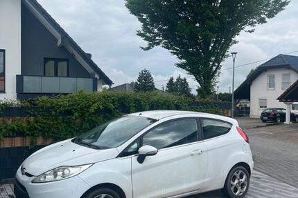 Ford Fiesta 180.000 km 2.500 &euro; Rahms 53577