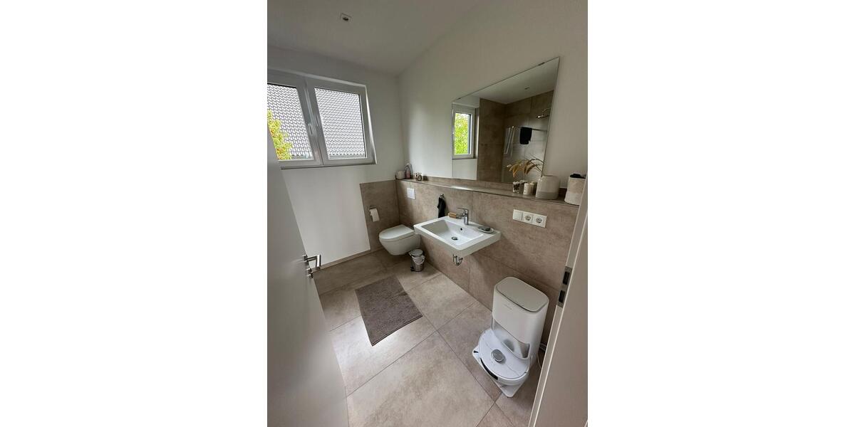 Dachgeschoßwohnung Kleinmaischeid - 4 Zimmer, 131 m&sup2;, 1.280&euro; | Angebot:25961988