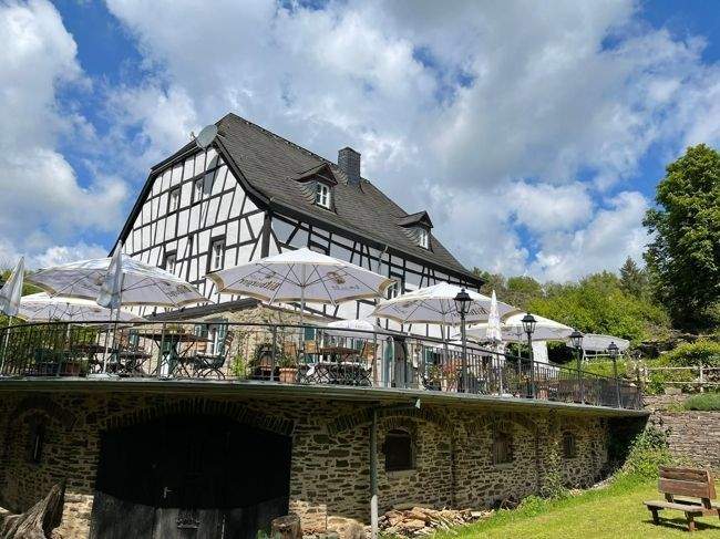 Einfamilienhaus Roes - 1.250.000&euro; | Angebot:25731082