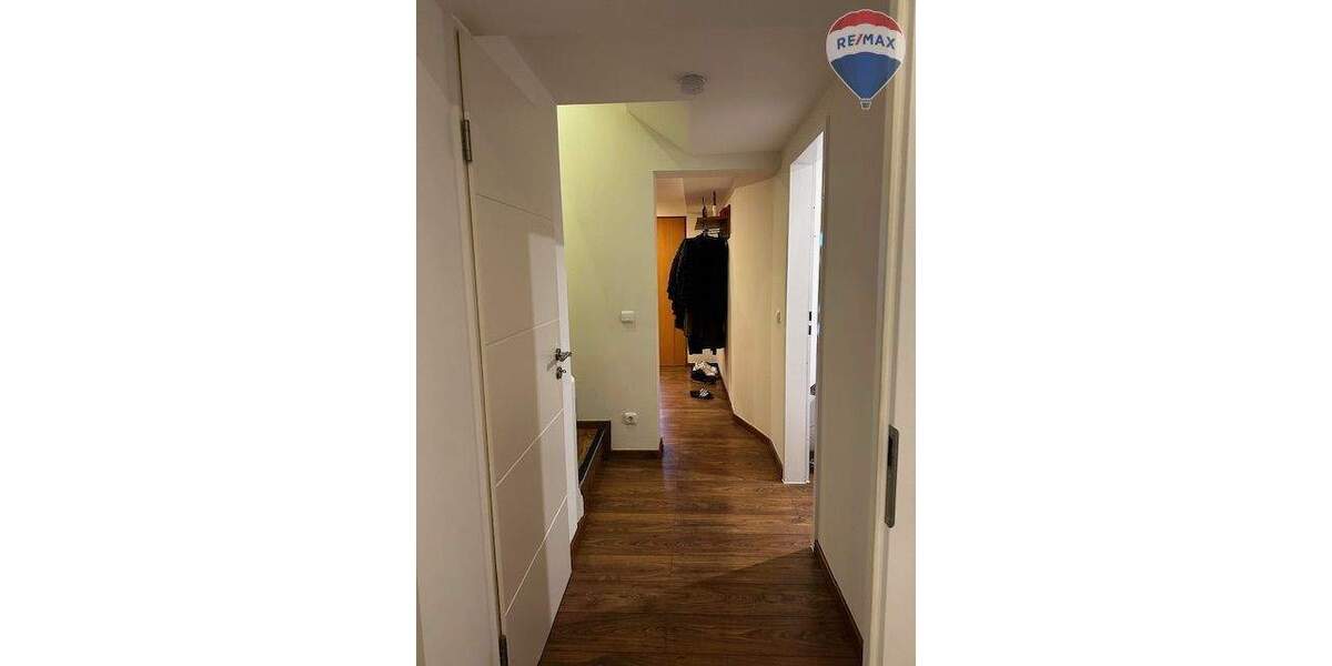 Einfamilienhaus Höhr-Grenzhausen Grenzhausen - 9 Zimmer, 225 m&sup2;, 459.000&euro; | Angebot:25664423